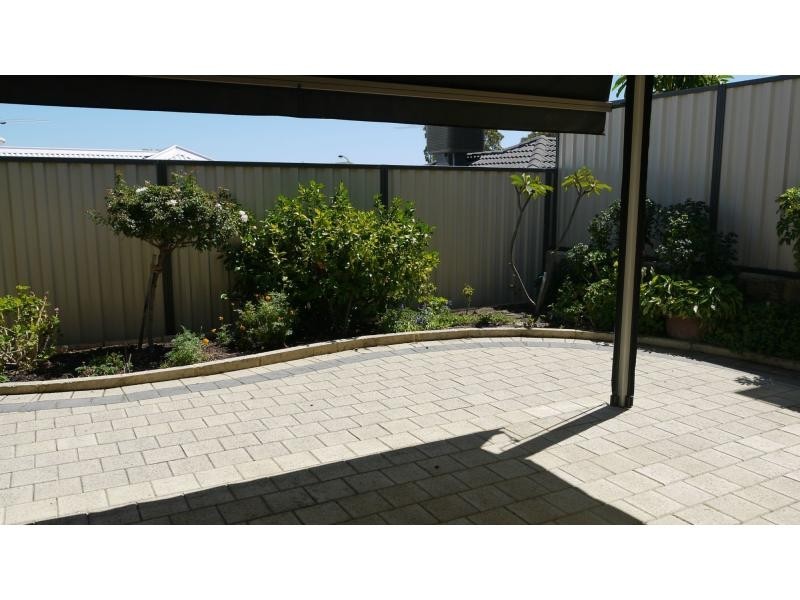 23 Traminer Way, Pearsall WA 6065