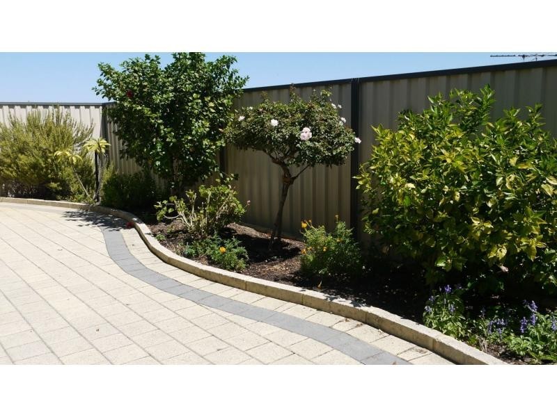 23 Traminer Way, Pearsall WA 6065