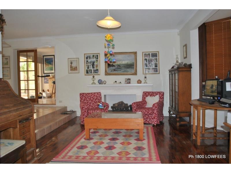 12 SILVER Place, Carine WA 6020