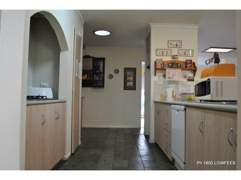 12 SILVER Place, Carine WA 6020