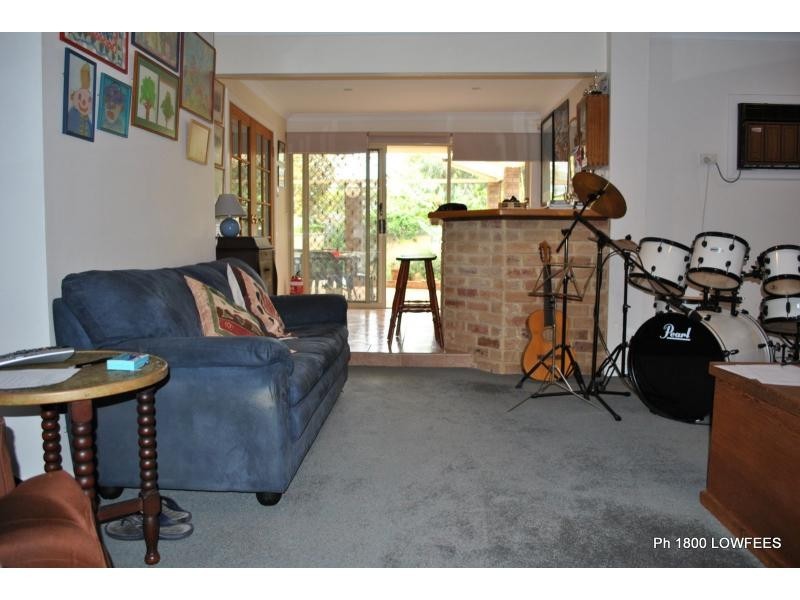 12 SILVER Place, Carine WA 6020