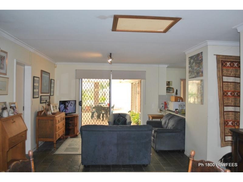 12 SILVER Place, Carine WA 6020