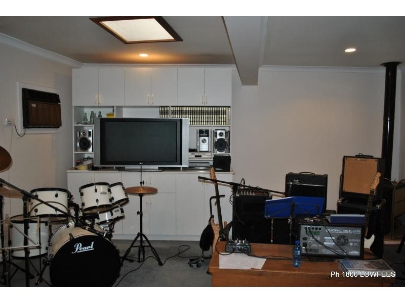 12 SILVER Place, Carine WA 6020