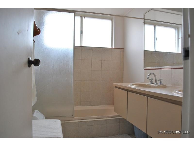 12 SILVER Place, Carine WA 6020