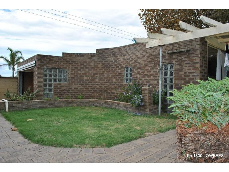 12 SILVER Place, Carine WA 6020