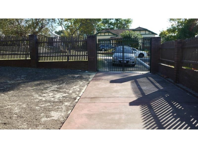 25 Anzac Terrace, Bassendean WA 6054