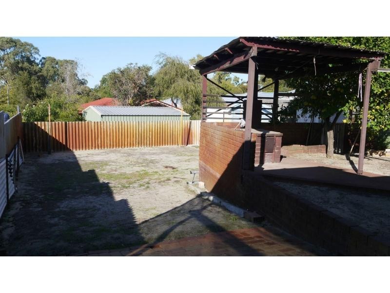 25 Anzac Terrace, Bassendean WA 6054