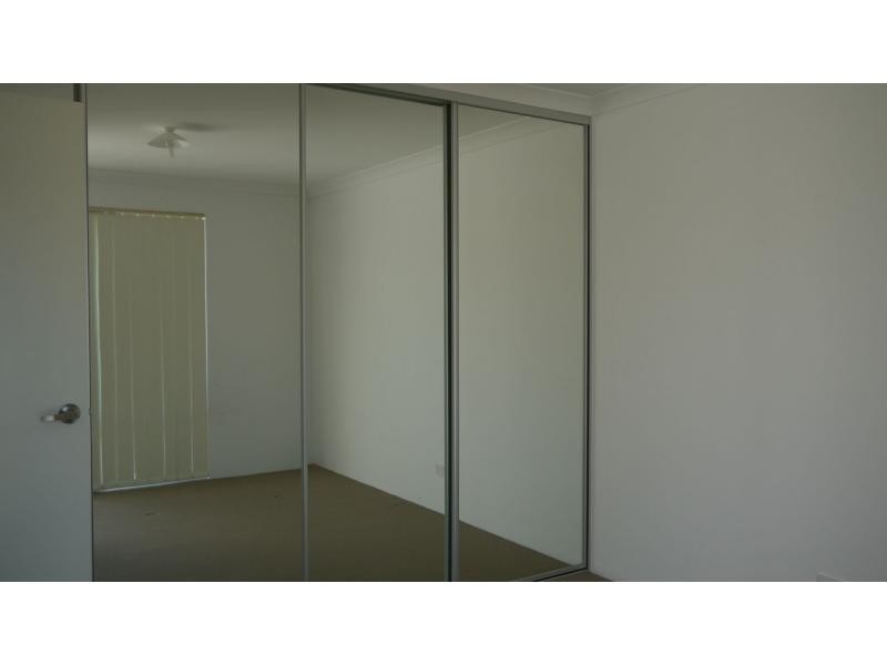 12 Nodder Lane, Banksia Grove WA 6031