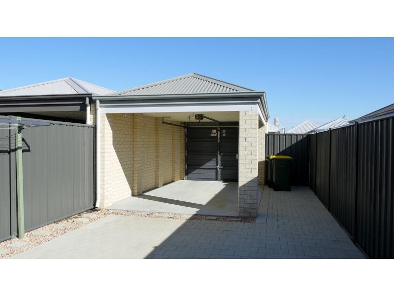 12 Nodder Lane, Banksia Grove WA 6031