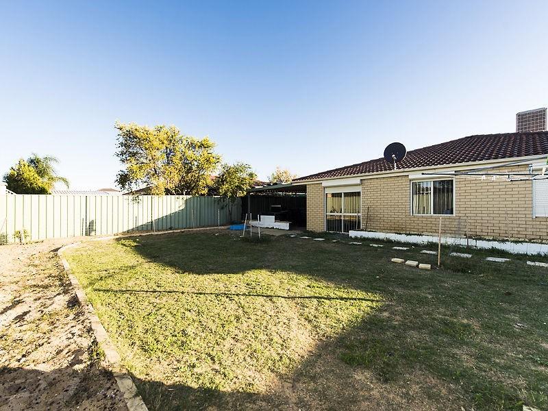 27 Nightingale Way, Warnbro WA 6169