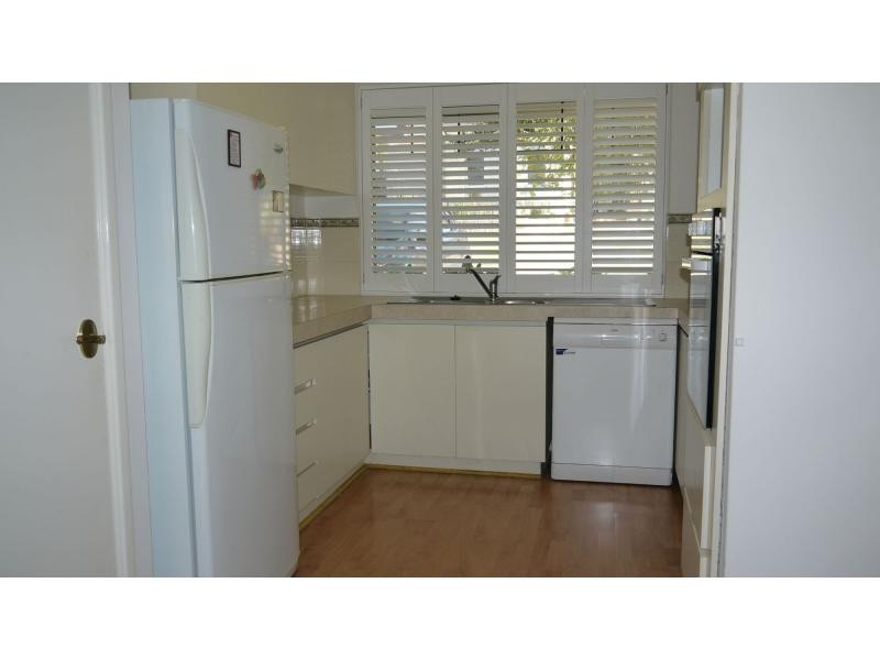 17 Robertson Court, Kingsley WA 6026