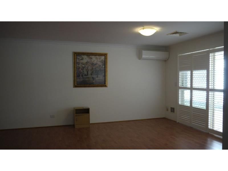 17 Robertson Court, Kingsley WA 6026