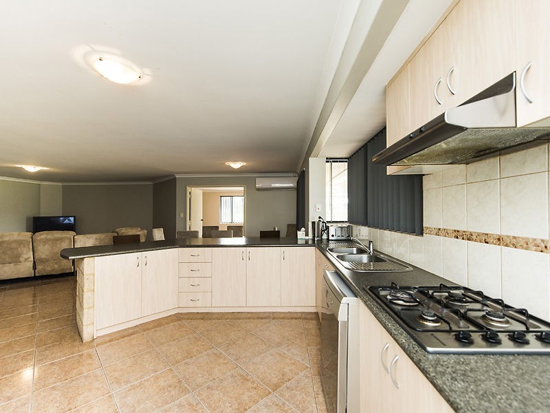 28 Peaceful Waters, Barragup WA 6209