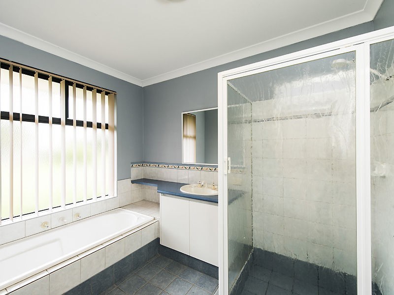 28 Peaceful Waters, Barragup WA 6209