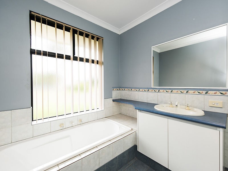 28 Peaceful Waters, Barragup WA 6209