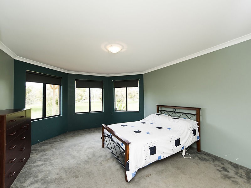 28 Peaceful Waters, Barragup WA 6209