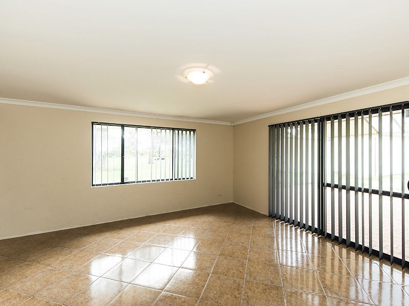 28 Peaceful Waters, Barragup WA 6209