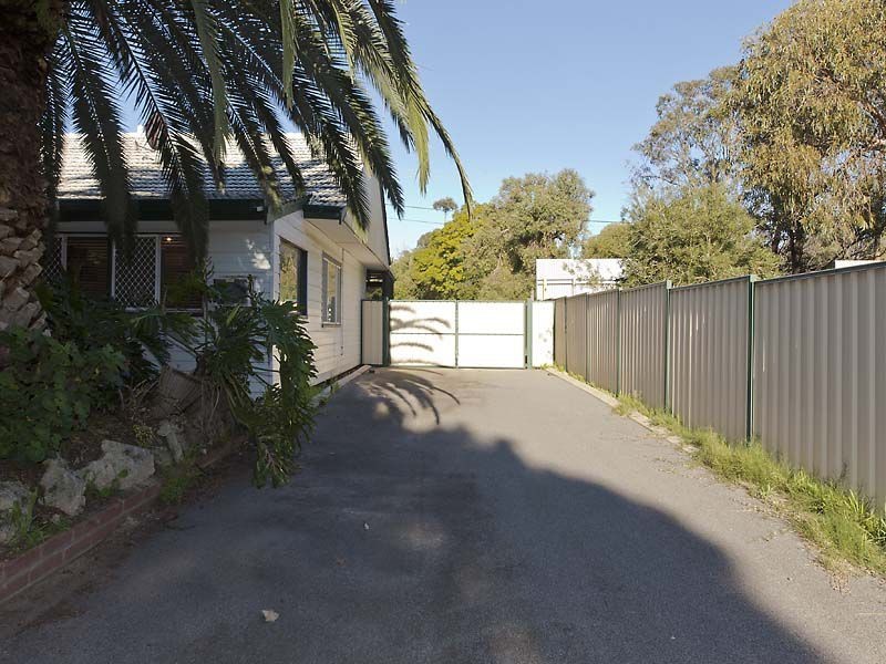 134 Victoria Road, Kenwick WA 6107