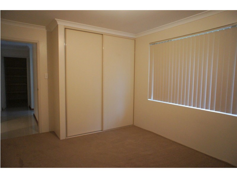 B/22 Twickenham Drive, Kingsley WA 6026