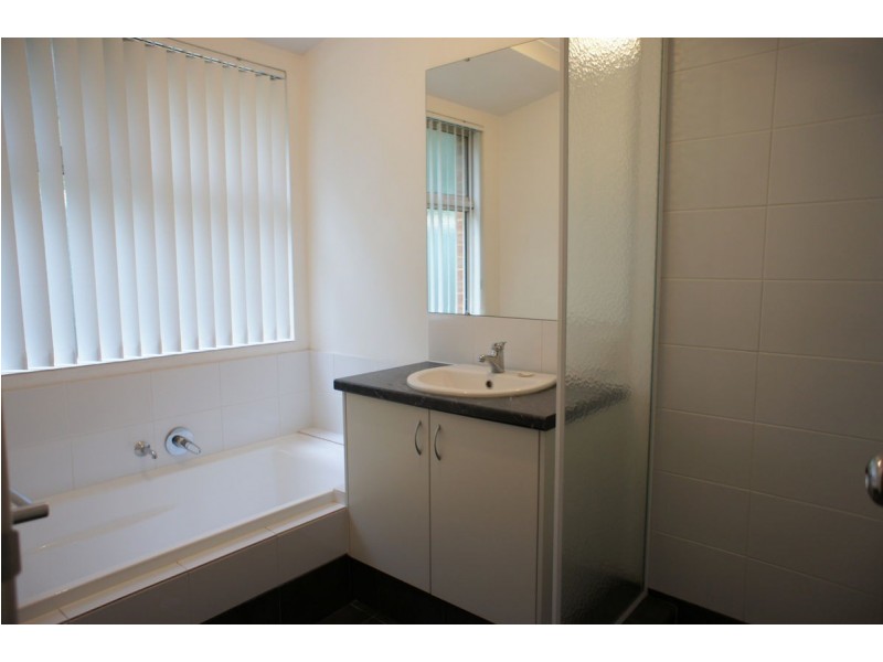 B/22 Twickenham Drive, Kingsley WA 6026