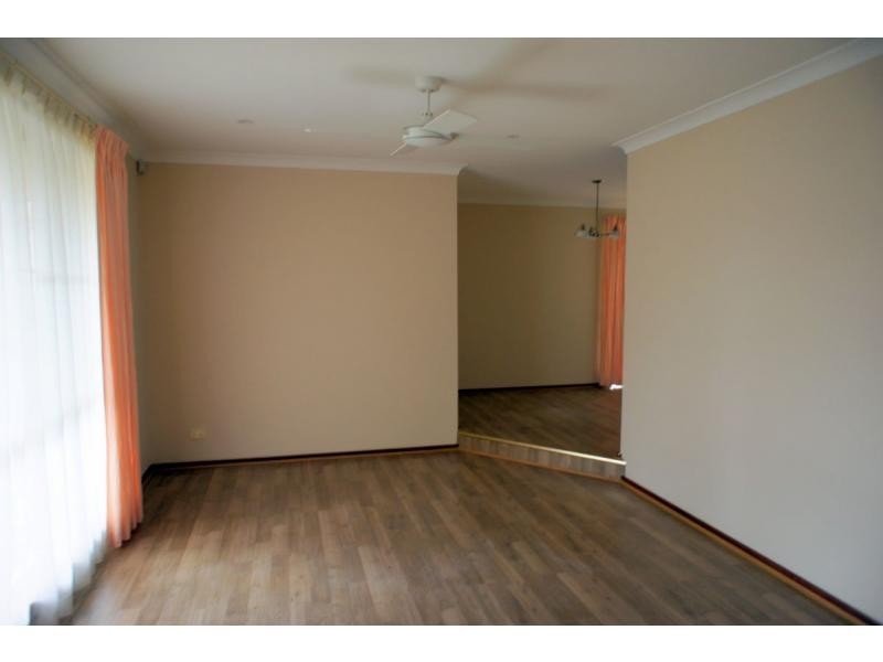 8 Strathig Close, Kingsley WA 6026