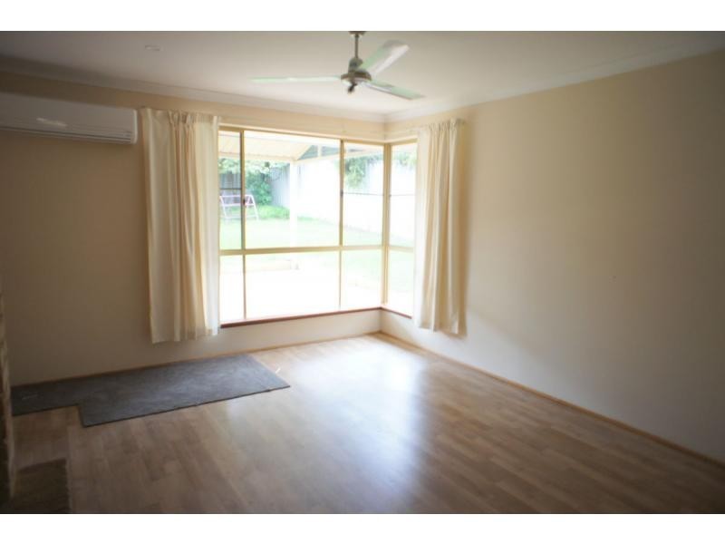 8 Strathig Close, Kingsley WA 6026