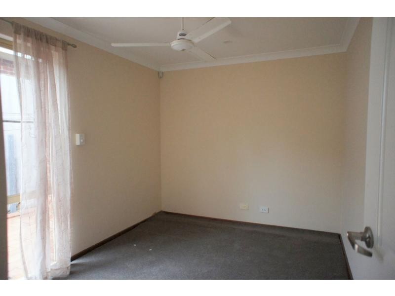 8 Strathig Close, Kingsley WA 6026