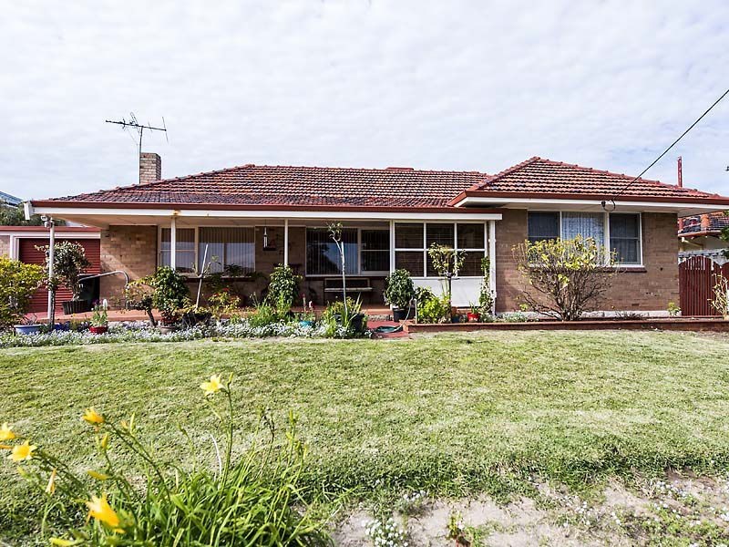 77 Kent Street, Rockingham WA 6168