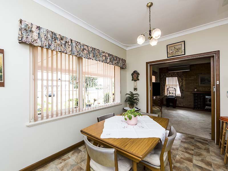 77 Kent Street, Rockingham WA 6168