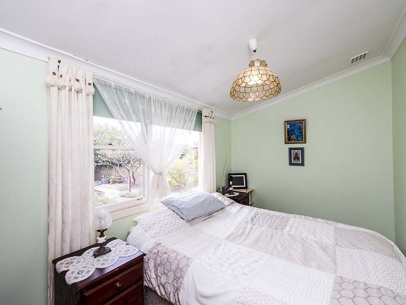 77 Kent Street, Rockingham WA 6168