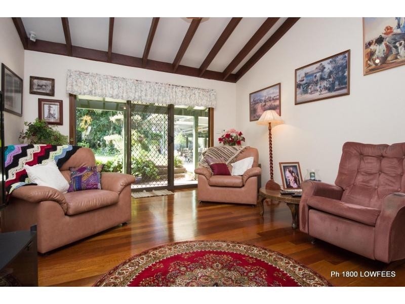 43 Kawina Road, Bickley WA 6076