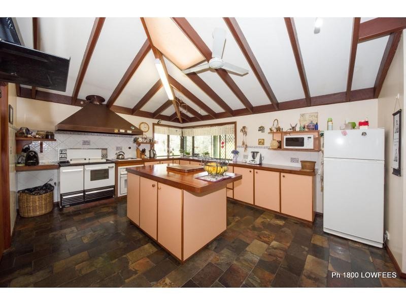 43 Kawina Road, Bickley WA 6076