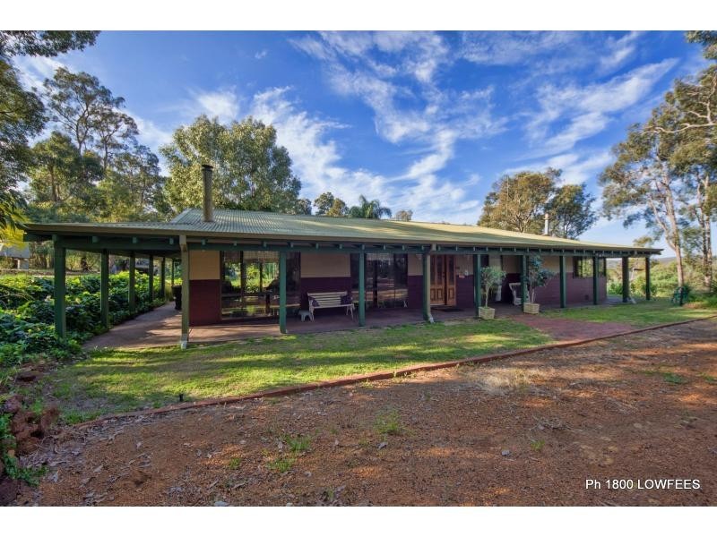 43 Kawina Road, Bickley WA 6076