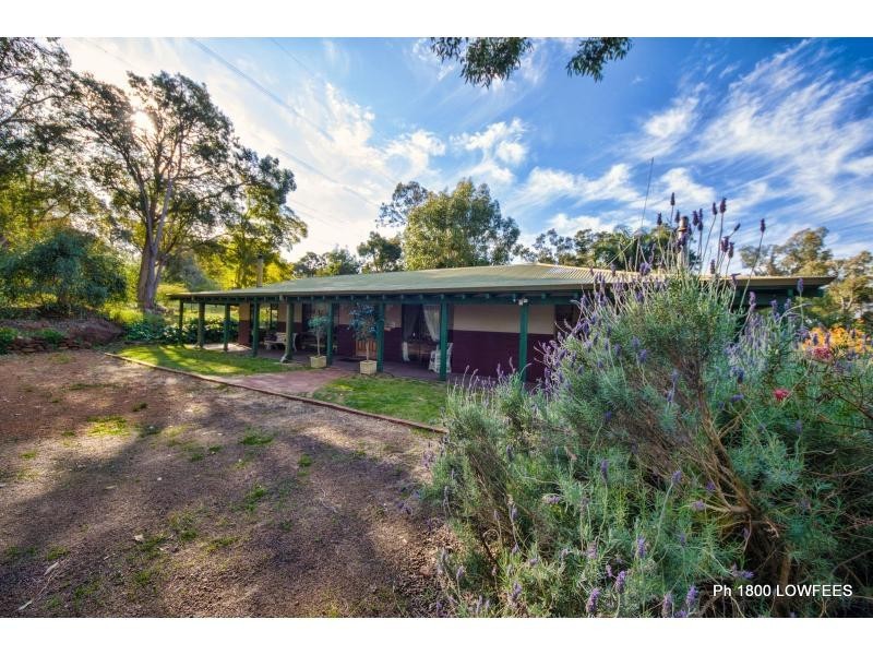 43 Kawina Road, Bickley WA 6076