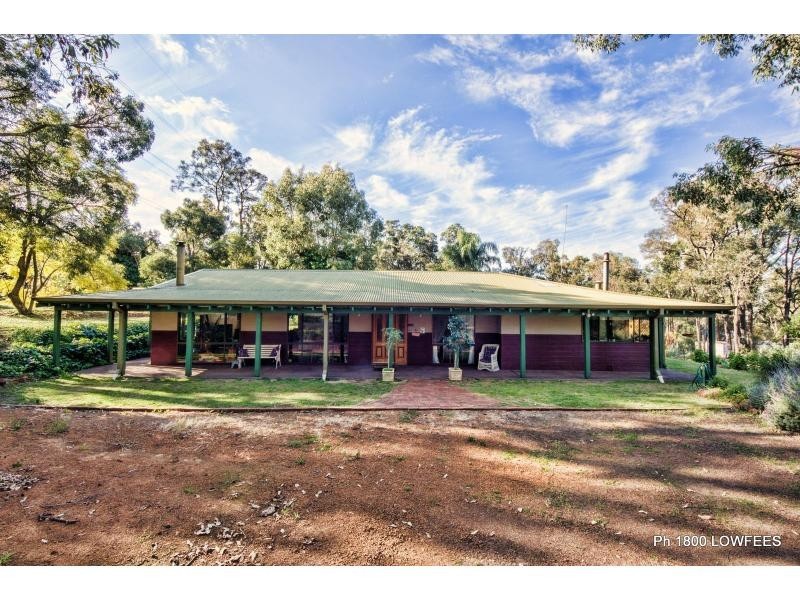 43 Kawina Road, Bickley WA 6076