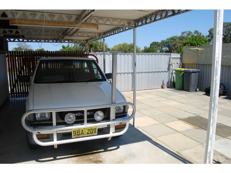 7 Teak Way, Maddington WA 6109