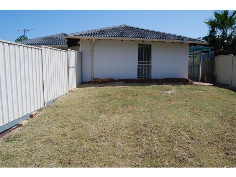 7 Teak Way, Maddington WA 6109
