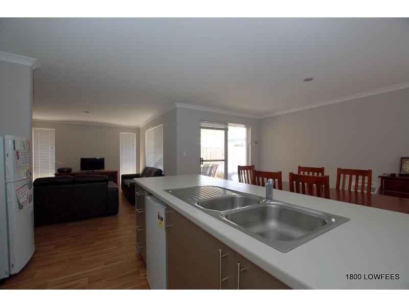 10 KARAKIN Terrace, Ellenbrook WA 6069