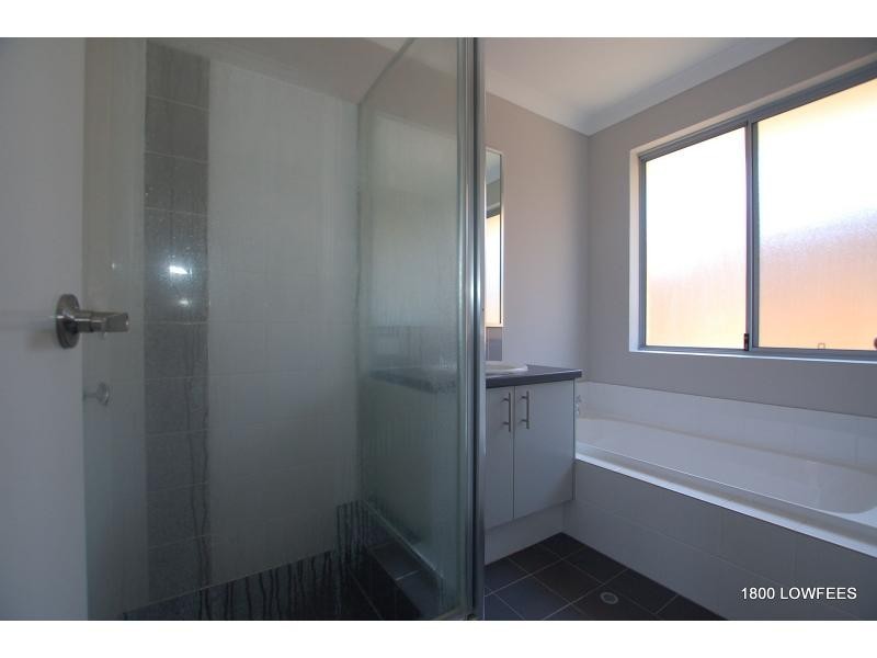 10 KARAKIN Terrace, Ellenbrook WA 6069