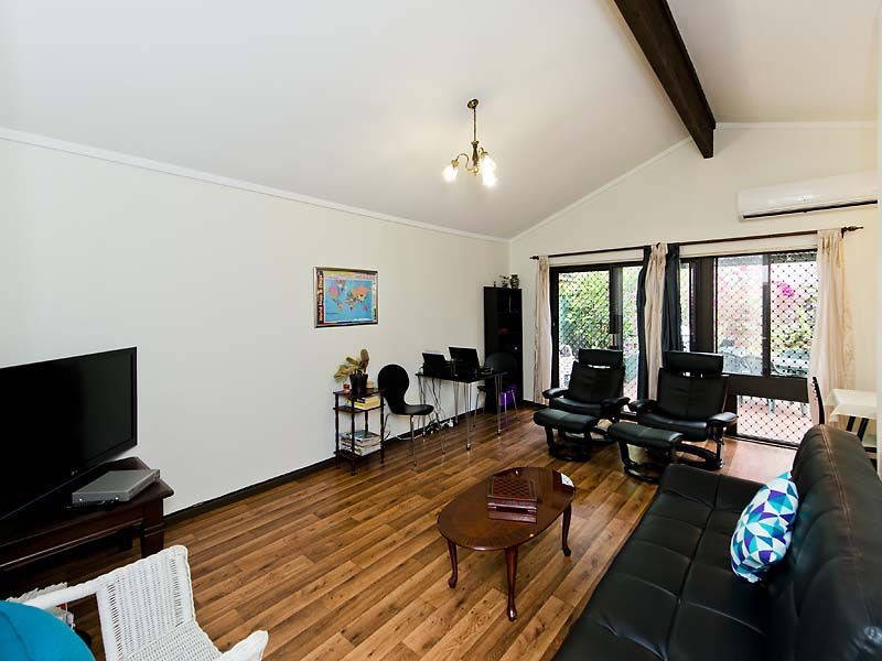Villa 3/11 Kenton Street, Lynwood WA 6147
