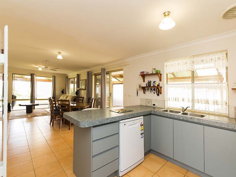 18 BALLINA Close, Merriwa WA 6030