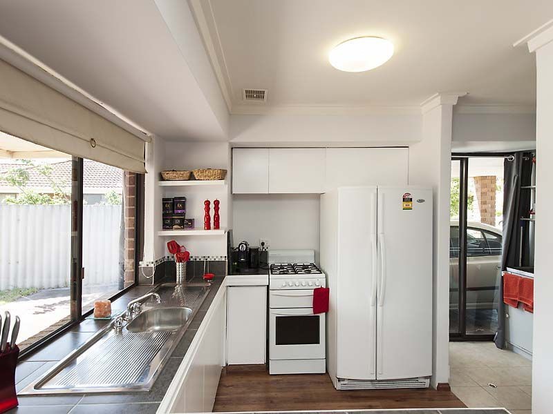 35 PEPPERMINT Crescent, Ballajura WA 6066