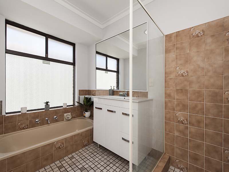 35 PEPPERMINT Crescent, Ballajura WA 6066