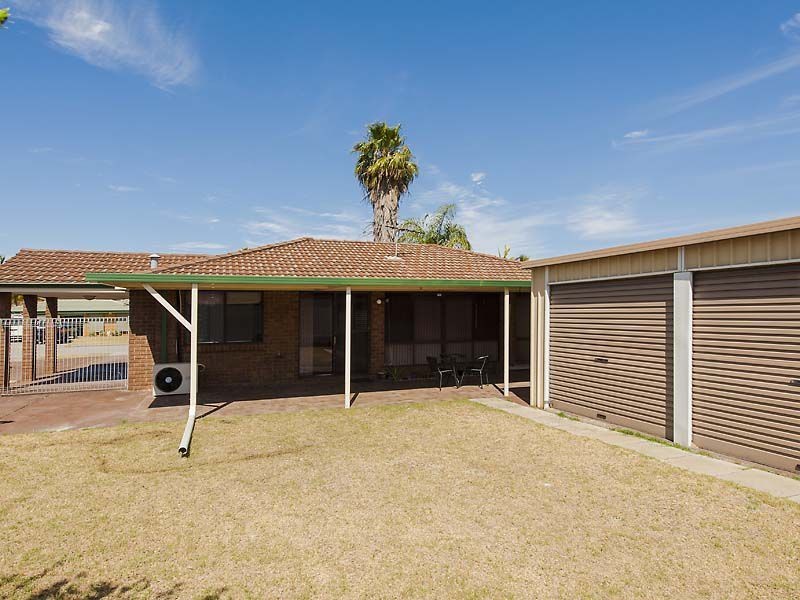 35 PEPPERMINT Crescent, Ballajura WA 6066