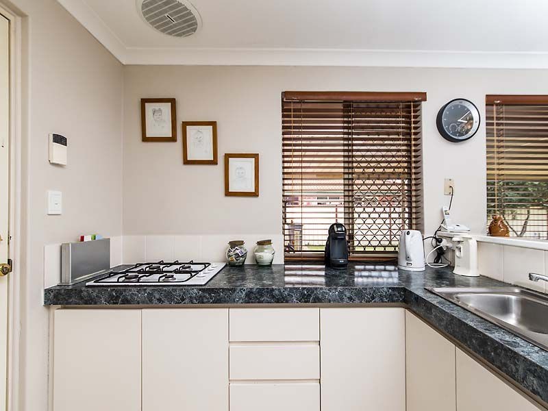 16 Brown Crescent, Seville Grove WA 6112