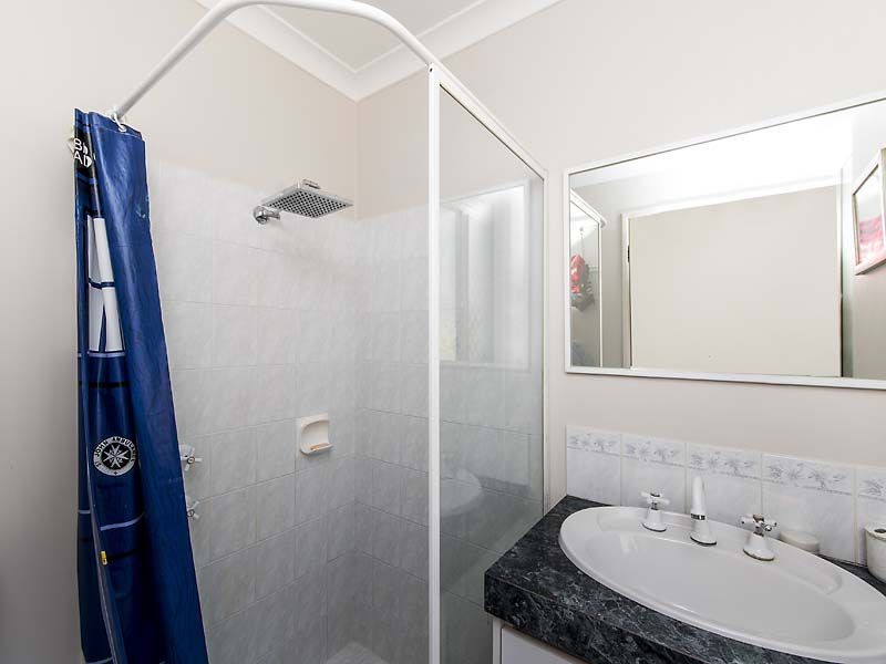 16 Brown Crescent, Seville Grove WA 6112