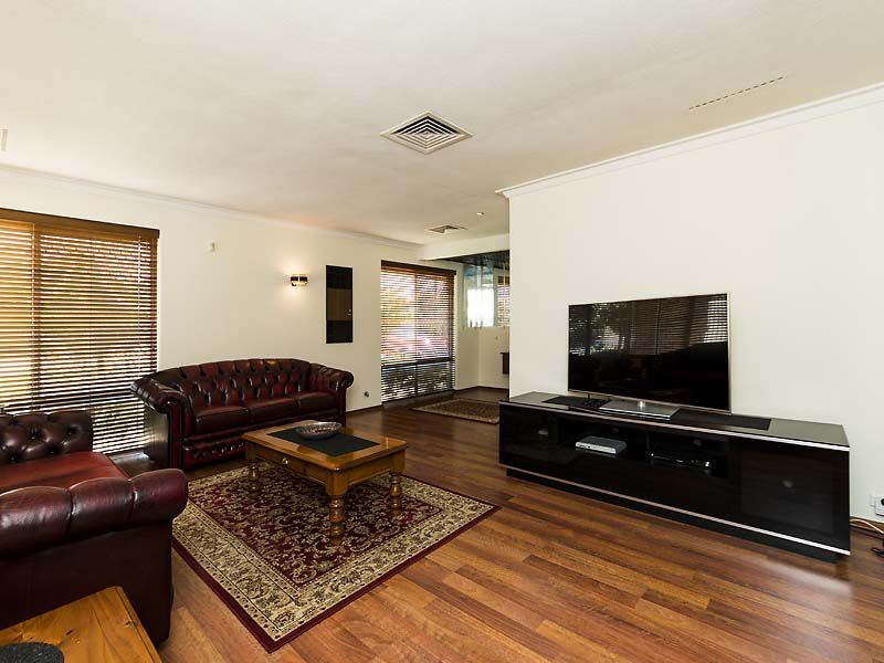 32 GARRICK Way, Balga WA 6061