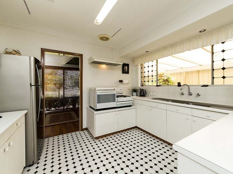 32 GARRICK Way, Balga WA 6061