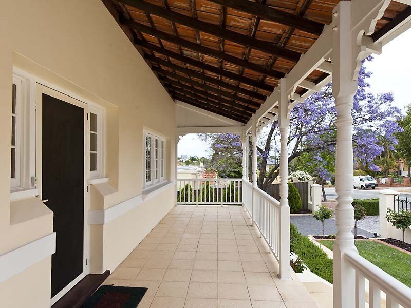 4 Longroyd Street, Mount Lawley WA 6050