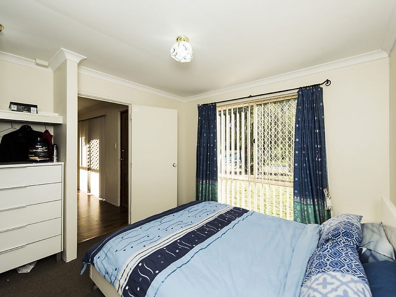 27 Nightingale Way, Warnbro WA 6169